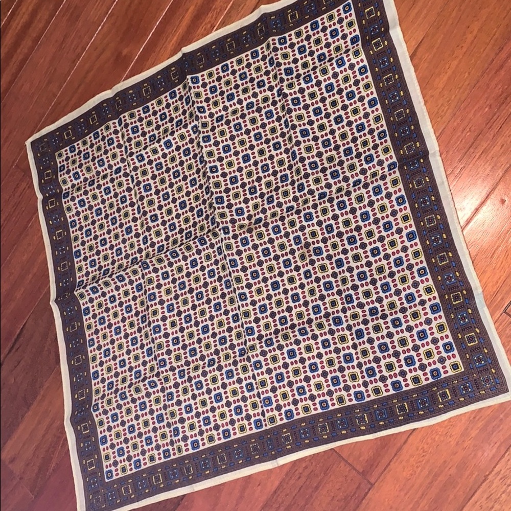Wool Scarf - Picture 6 of 6